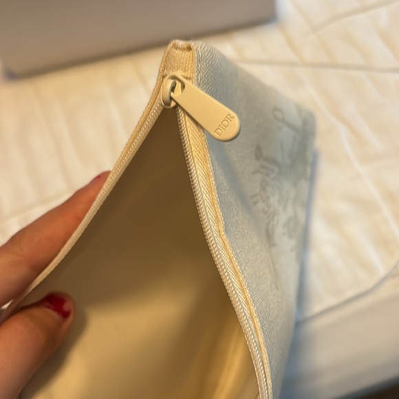 Dior Makeup Bag and Box - Picture 5 of 5